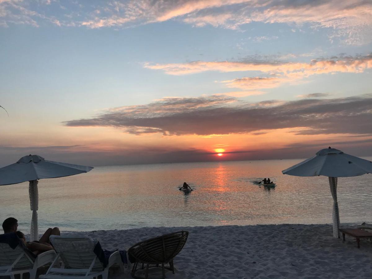 Soksan Natura Beach Sok San Village Exteriör bild